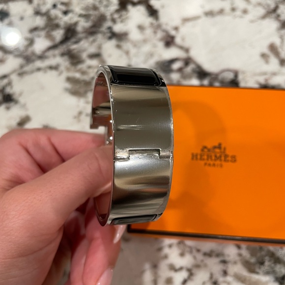 Hermes Enamel Wide Clic Clac H Bracelet PM Black - Picture 7 of 7